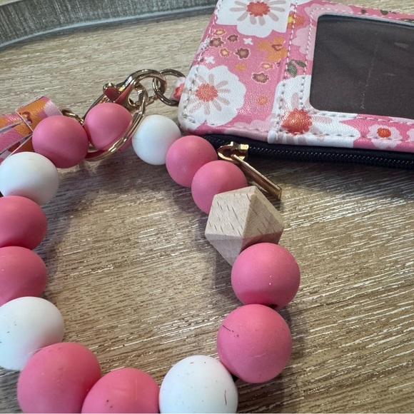 NWT Bogg Compatible Wristlet Pink Floral OS - Picture 5 of 6